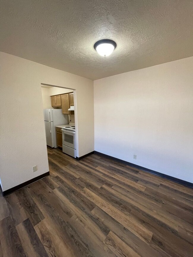 Photo - Brookside Apartments