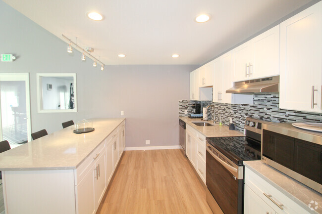 Cabana Kitchen - Sterling Ridge Rental