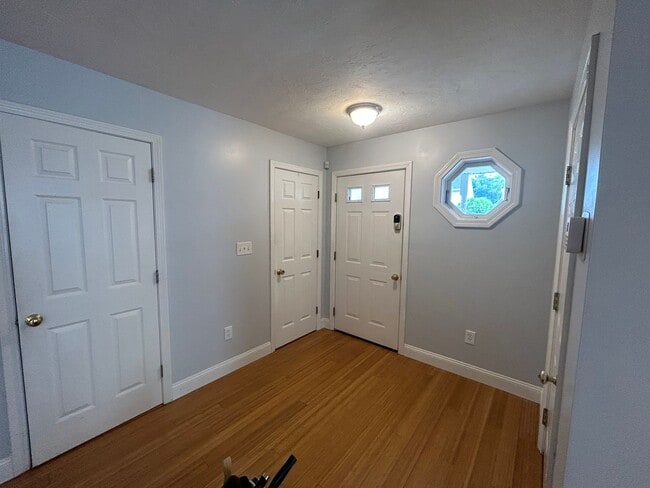 Photo - Beautiful 4 Bedroom house in Marlborough!