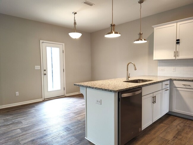 Photo - Beautiful home located in the Upper Riverpointe Community in Charlotte !