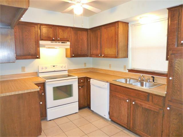 Photo - 3307 Gardenview Cir