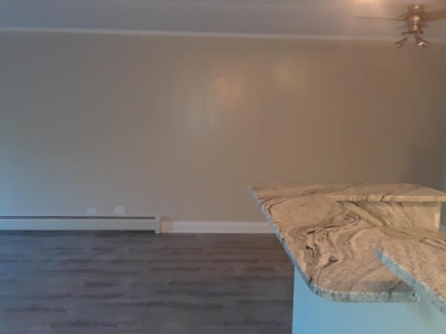 living room - 16 E Old Willow Rd Unit 514 N