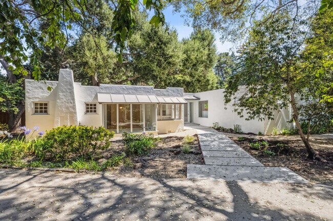 Newly Remodeled Single Family Home in Athe... - Newly Remodeled Single Family Home in Athe...