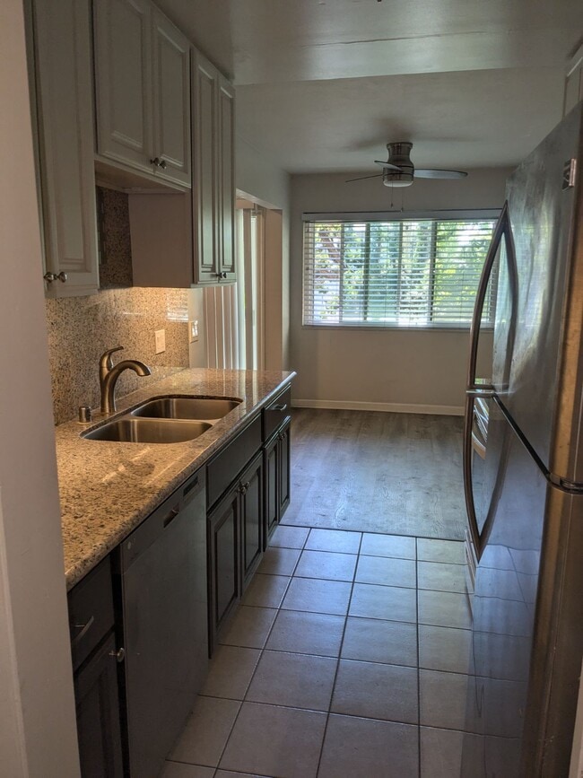 Photo - 3750 Harrison St