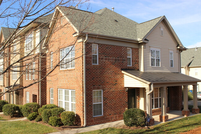 End-Unit Townhouse! Brier Creek Location! ... - End-Unit Townhouse! Brier Creek Location! ...