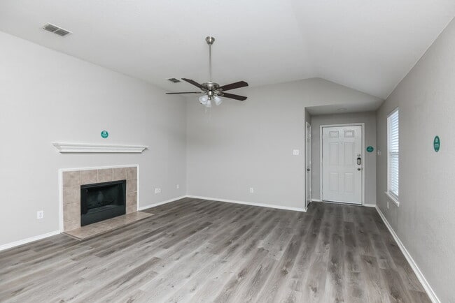 Photo - 1205 Artesia Dr