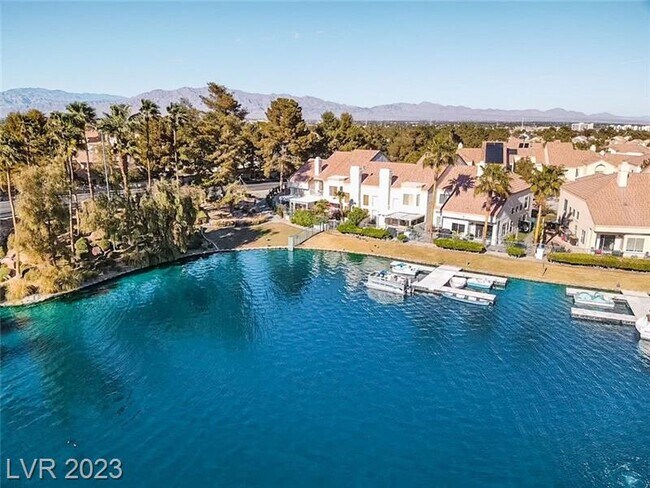 Photo - 2657 Seashore Dr