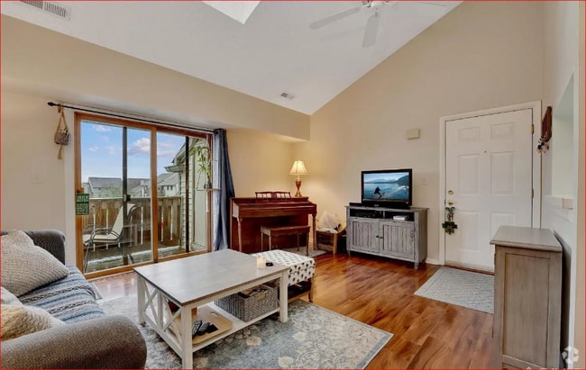 Building Photo - 5309 Ravens Crest Dr Rental