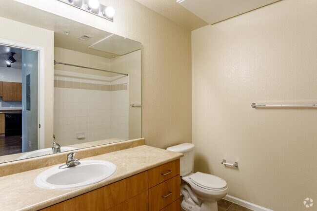2BR, 2BA - The Brilliant