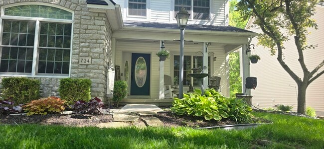 Photo - 724 Barberry Spur Ave