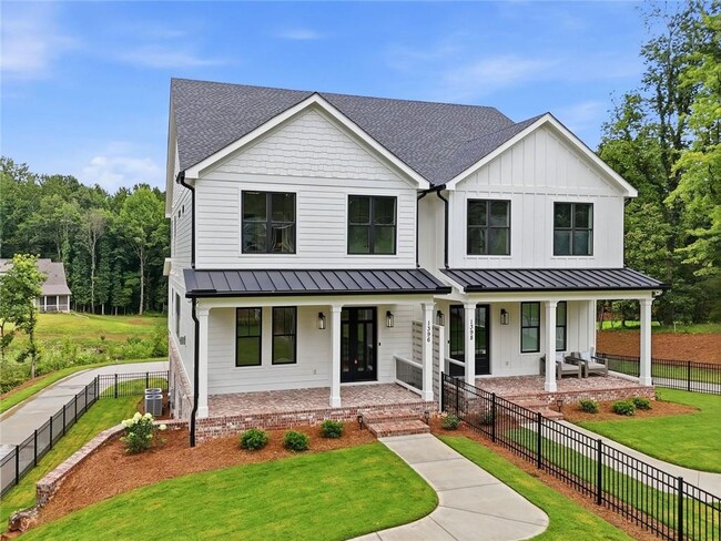 Photo - 1396 Old Magnolia Way