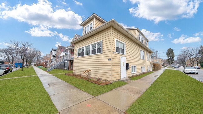 Building Photo - 1247 Wisconsin Ave