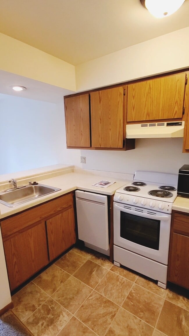 Photo - Big Sky Manor & High Point Manor