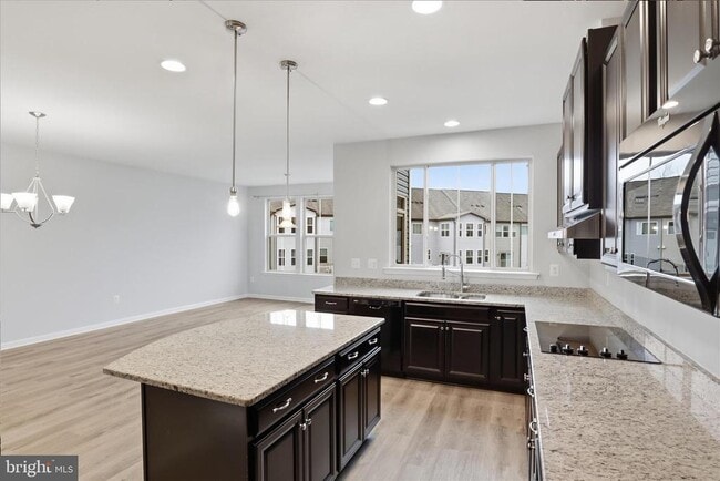 Photo - 33 Forge Mill Rd