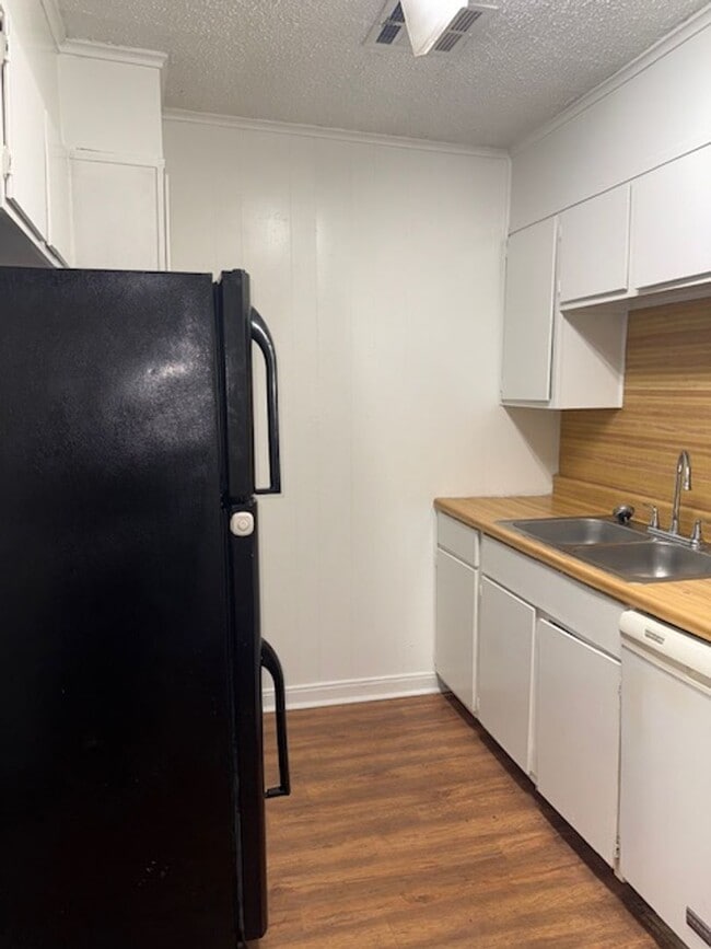 Photo - Adorable 2 bedroom 1 Bath