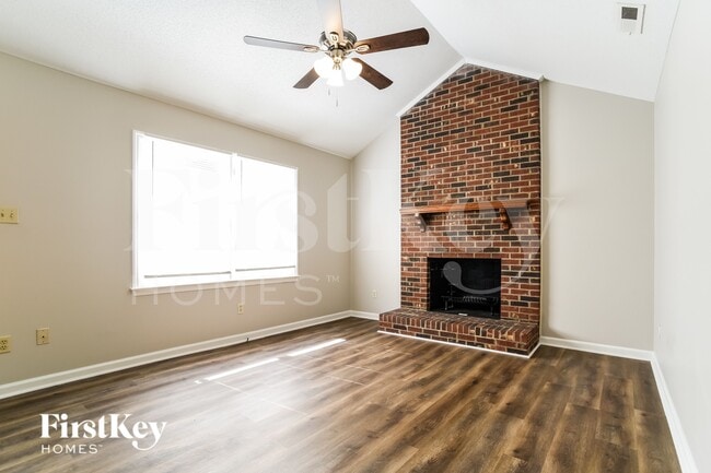 Photo - 814 Dewey St