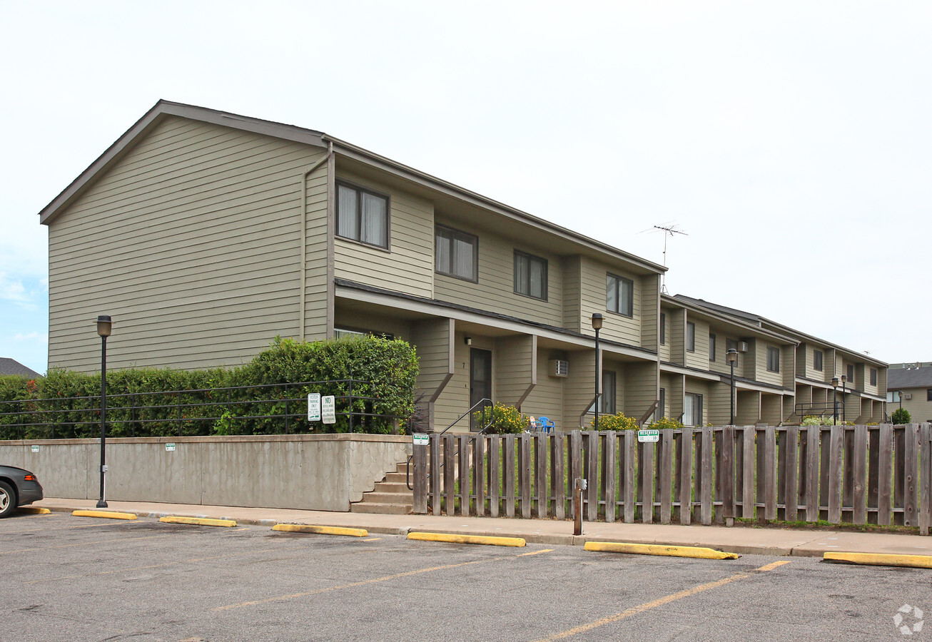 Photo - Hillside Terrace I Apartments