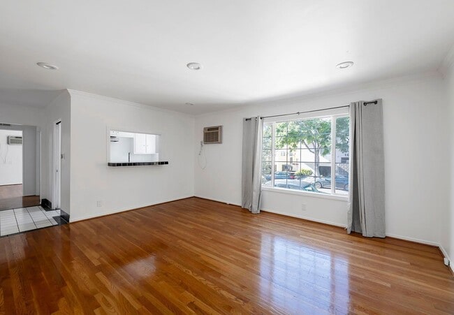 Photo - 1008 N Stanley Ave Unidad 1