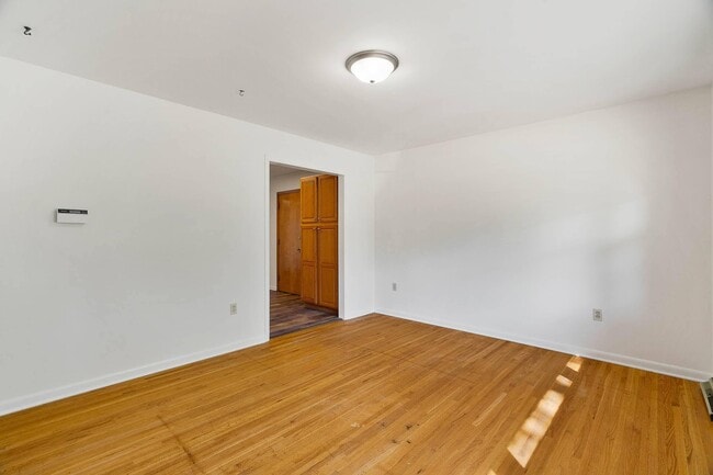 Photo - 2107 Garden Dr