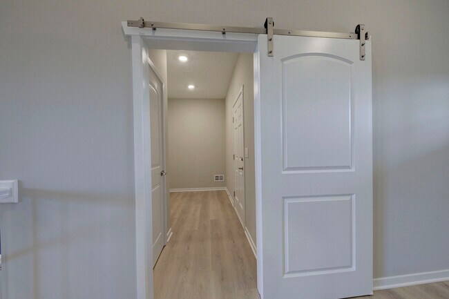 Photo - 2018 Steelwood Dr