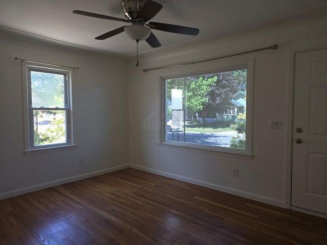 Photo - 534 Ardmore Dr