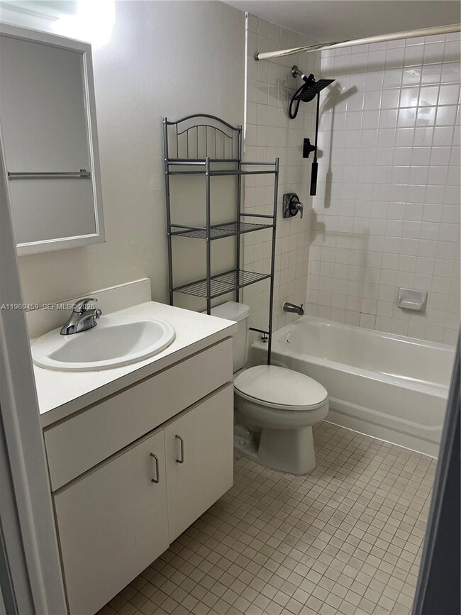 Photo - 5719 SW 72nd St Unidad 5719