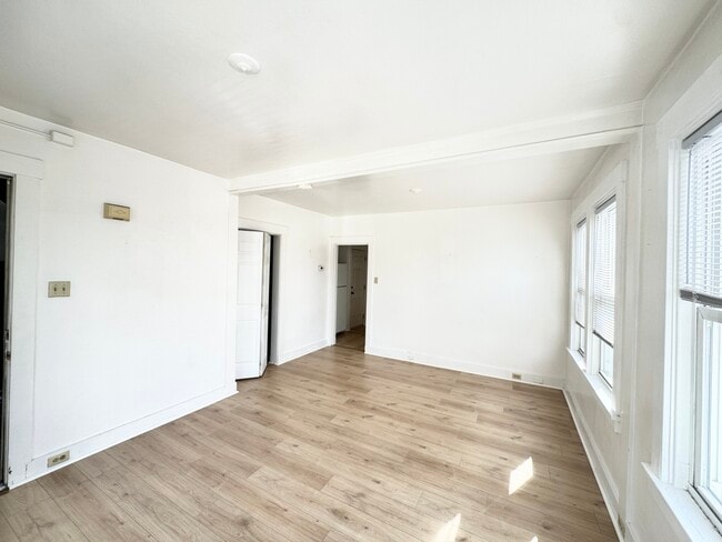 Photo - 304 Elizabeth Ave Unit 2