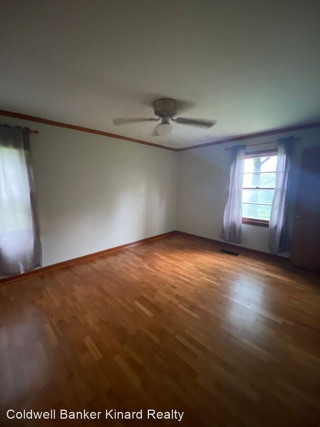 Photo - 3 br, 1 bath House - 227 Newport St