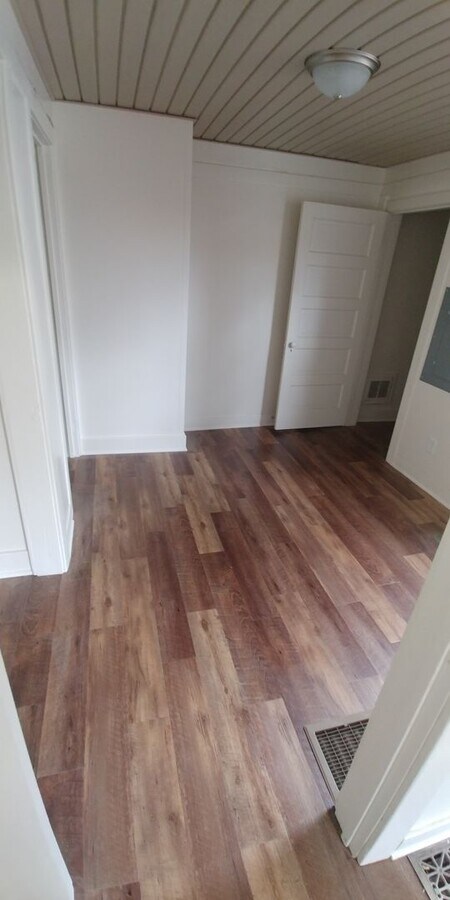 Photo - Broadway Triplex Unit 1109 Maple
