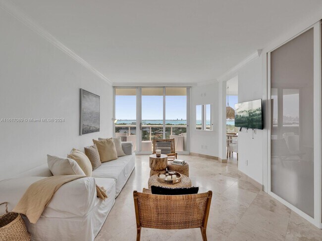 4779 Collins Ave