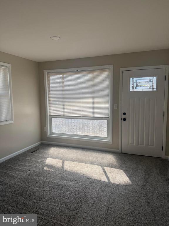 Photo - 100 Garfield Ct