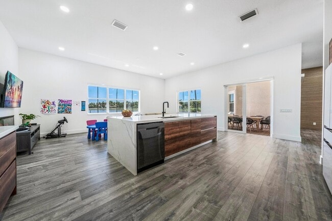 Photo - 1250 Placid Ct