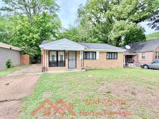Photo - 452 Delta Rd