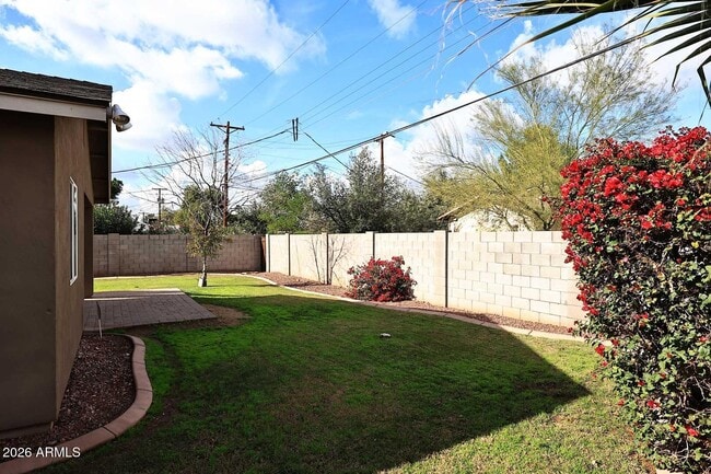 Photo - 2314 E Montecito Ave