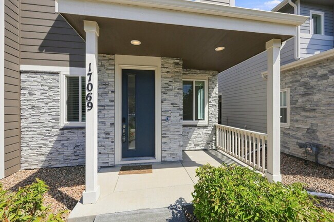Photo - $2,495.95 - 3 Bed, 2.5 Bath Townhome in Aurora with Central AC and In Unit Laundry!