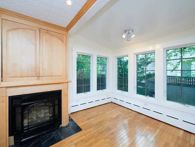 Photo - 160 Allston St