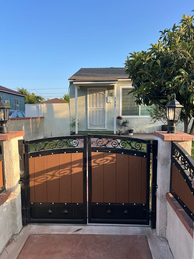 Photo - 722 W Hollyvale St Casa