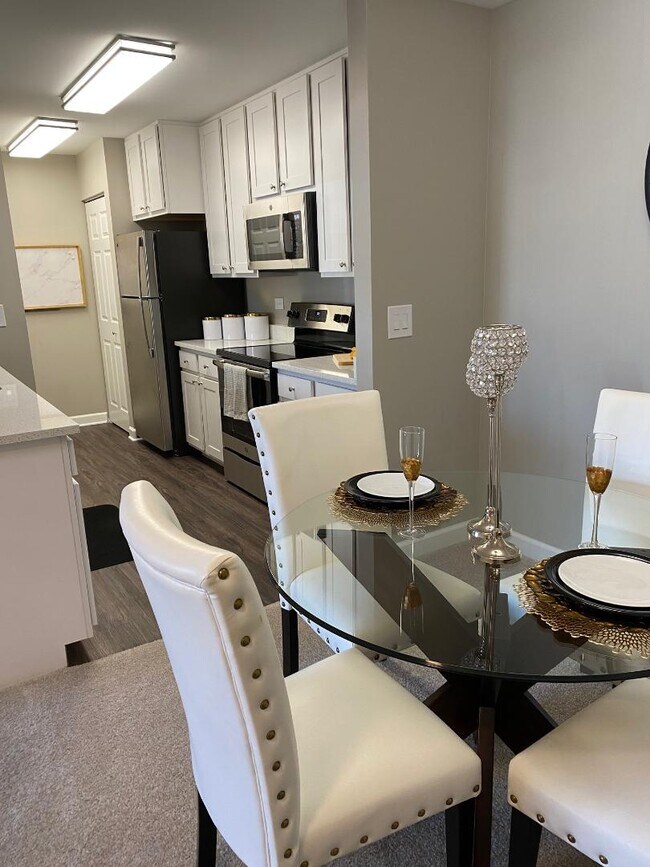 The Wheatlands Apartments For Rent in Buffalo Grove, IL