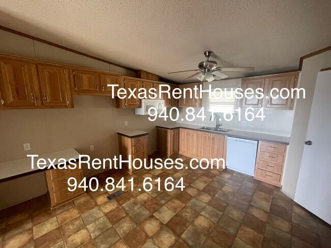 Photo - Country Living on 5 Acres Near Iowa Park