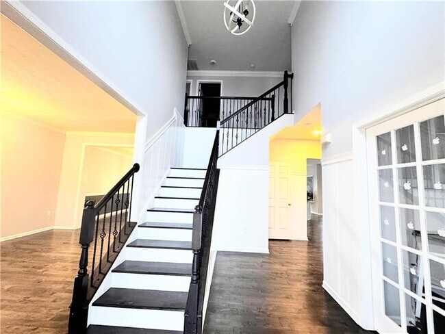 Photo - 1418 N Shevlin Ct