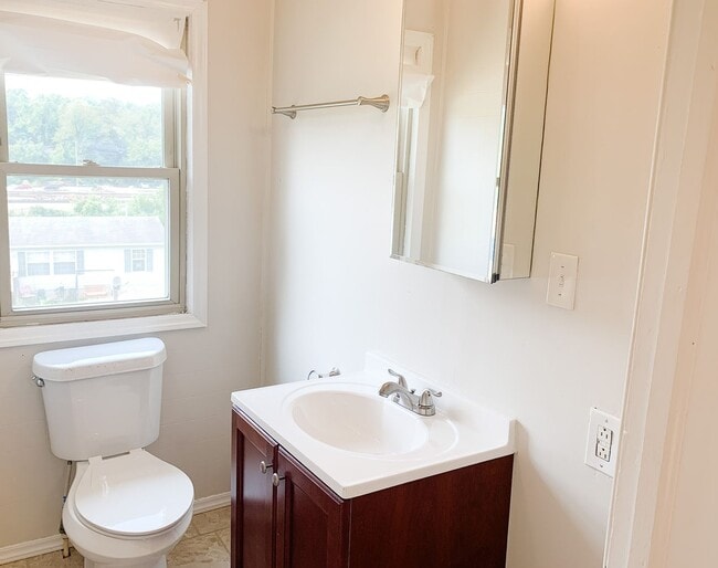 Photo - 1100 Montgomery St