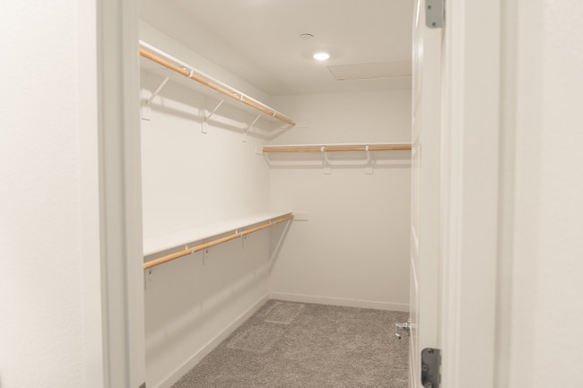 Photo - 5937 Littlestone St