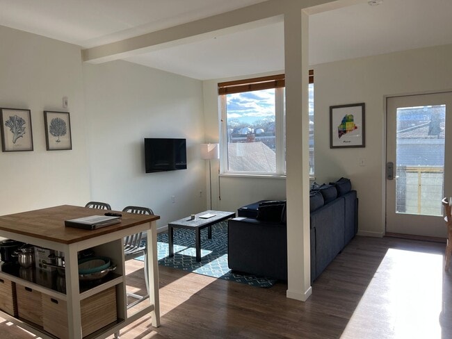 Photo - Fully Furnished 1BR Condo in Parris Terraces