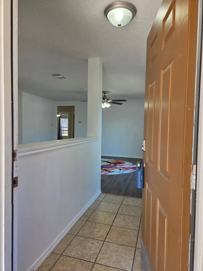 Photo - 14227 Wetmore Bend