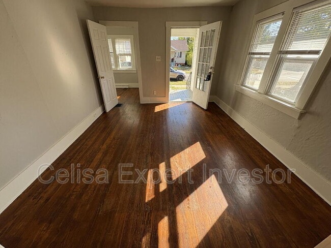 Photo - 4230 Buell Dr