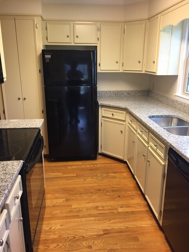 1301 Brookwood Dr