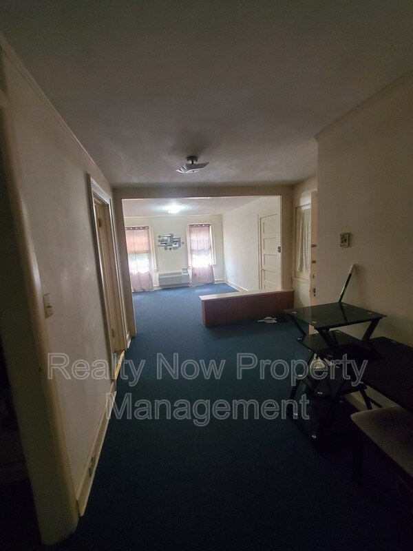 2113 Stillman Rd Unit Apt 3RD Condo for Rent in Cleveland Heights, OH