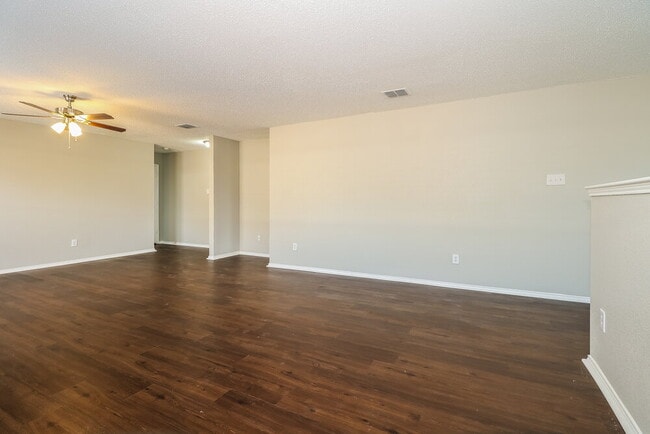 Photo - 1815 Northridge Dr