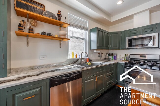 Photo - 2833 N Spaulding Ave Unit D1