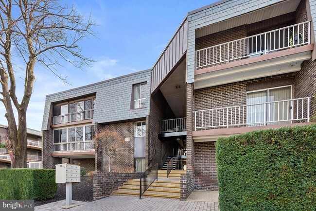Photo - 12 Stonehenge Cir Apartment Unit 12-9